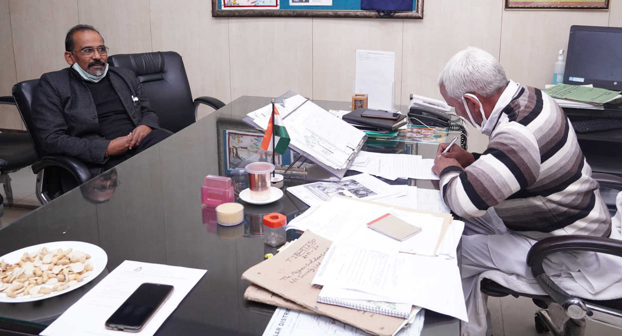 Chief engineer appointed his serviceman as chief engineer for two hours