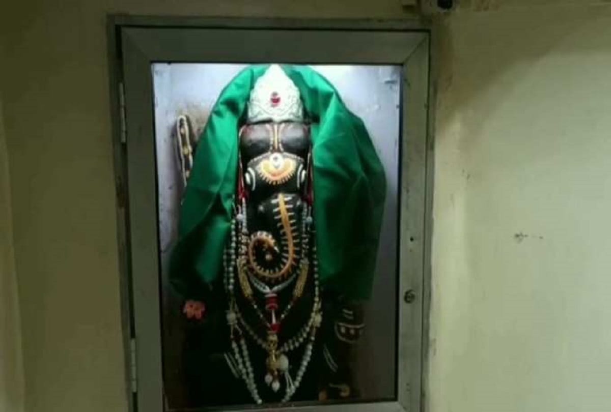 Navagraha Mandir in Khargone MP where the first ray of sun falls on the sun statue on Makar Sankranti