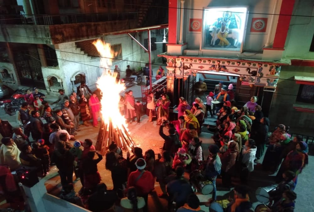 Lohri 2021 Celebration photos from uttarakhand