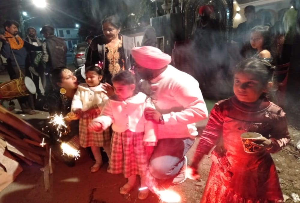 Lohri 2021 Celebration photos from uttarakhand