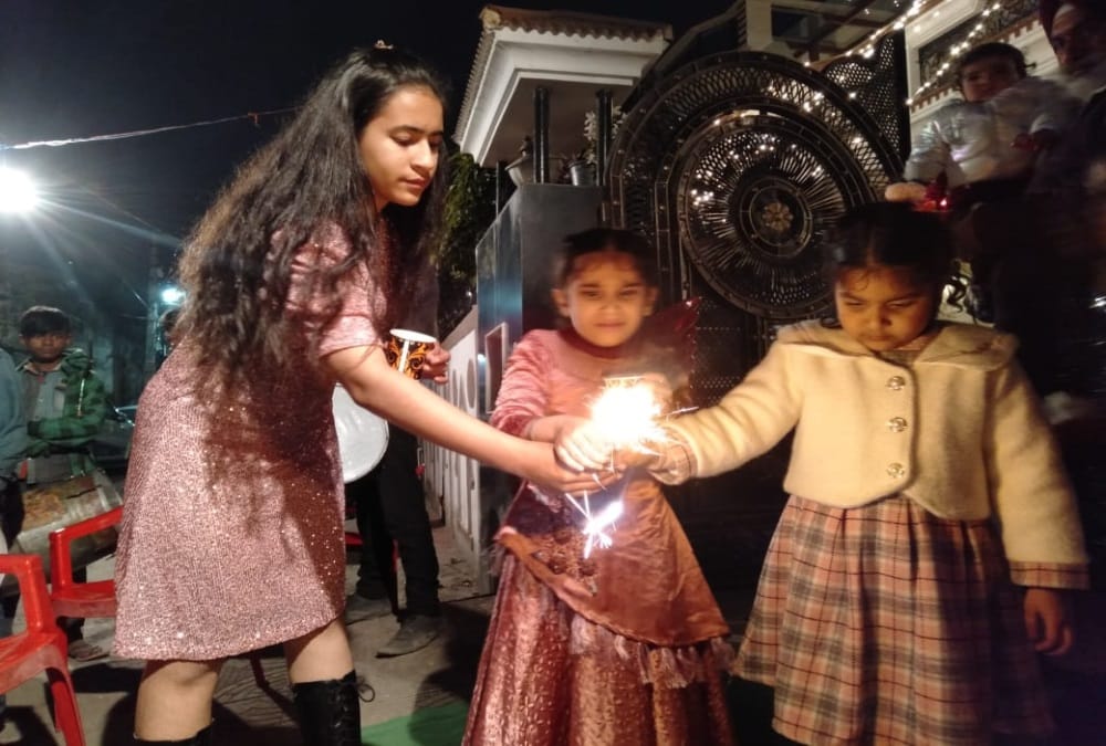 Lohri 2021 Celebration photos from uttarakhand