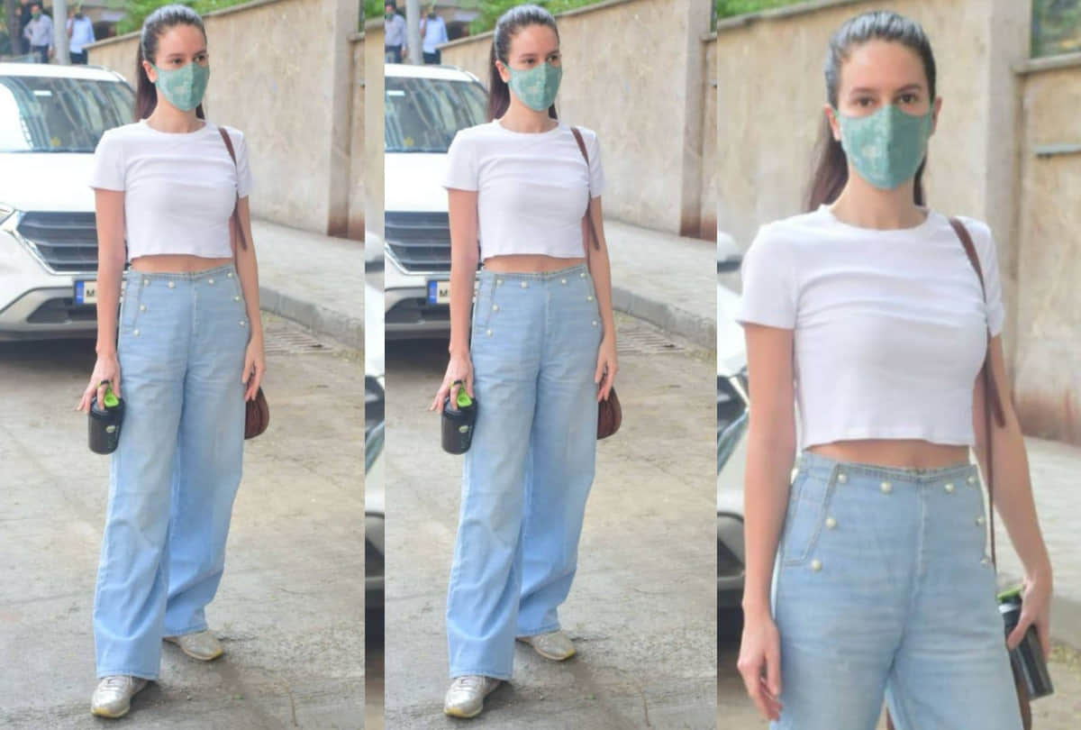 katrina kaif sister isabelle look effortlessly stunning in blue denim jeans with white crop top