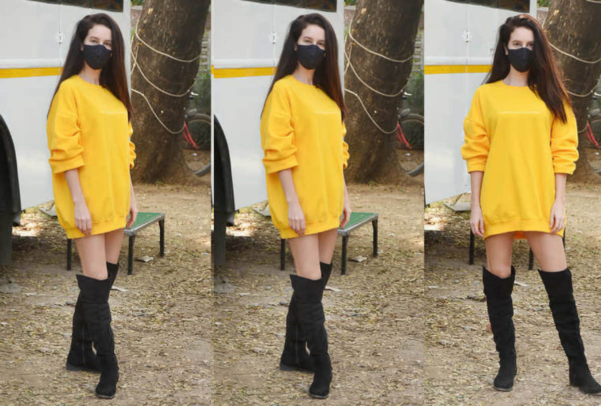 katrina kaif sister isabelle look effortlessly stunning in blue denim jeans with white crop top