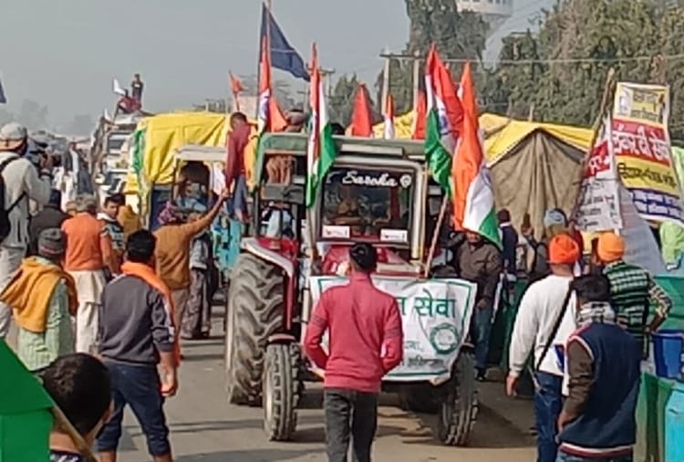 Kisan Andolan: Farmers reached at Delhi borders for Republic Day parade