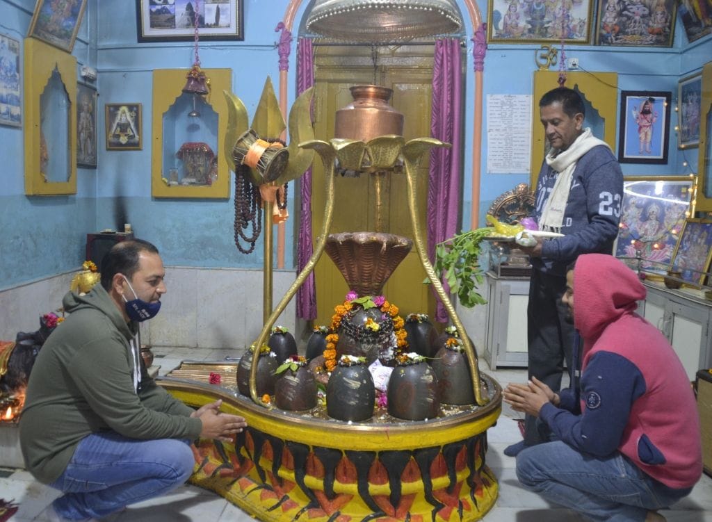People arrived in temples