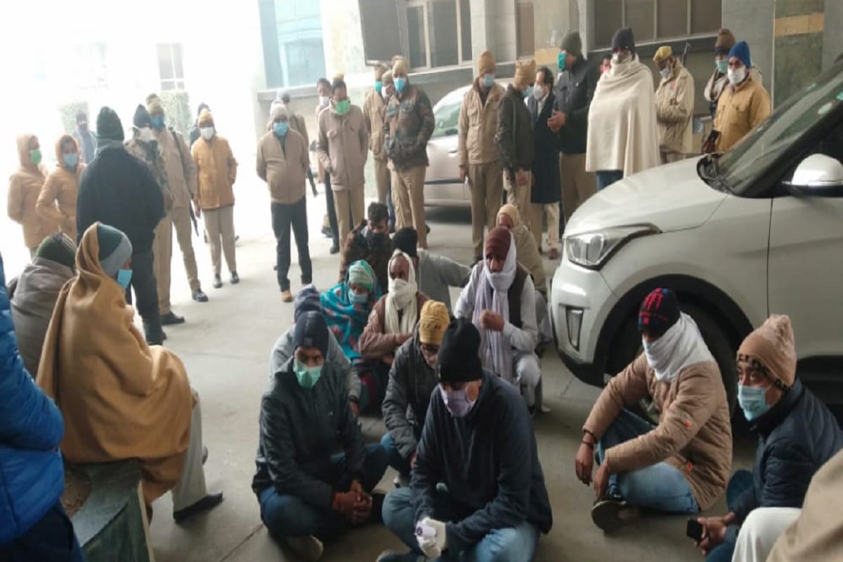 Corona patient commits suicide in medical college at Muzaffarnagar and see photo