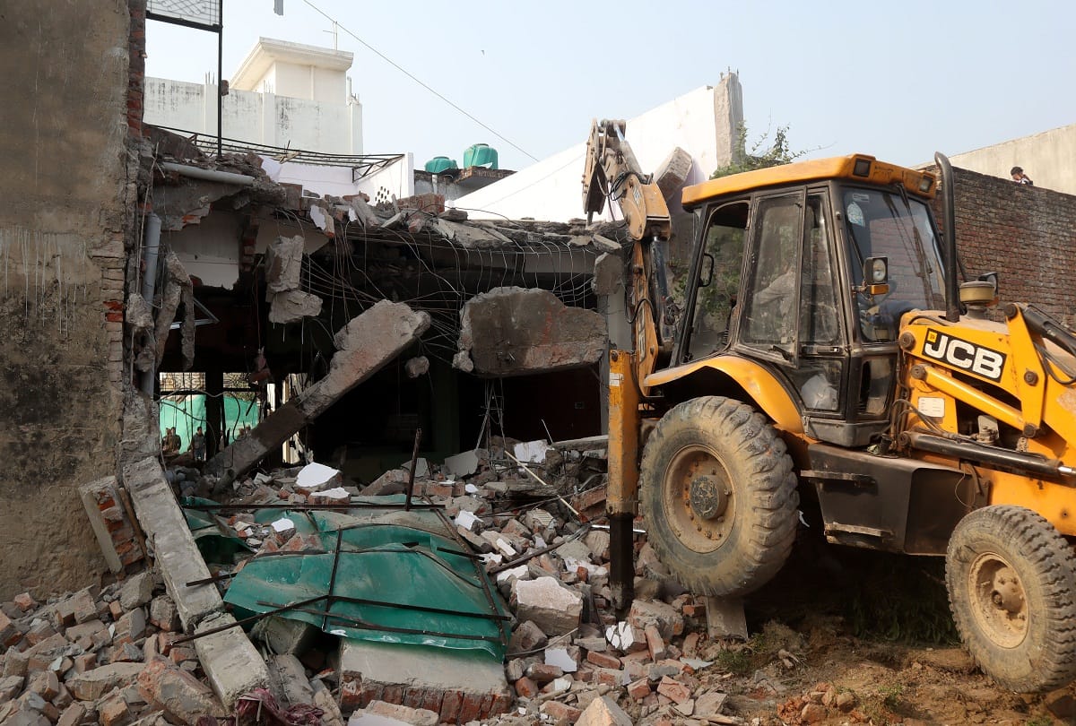 Bulldozer of PDA run the house of Rashid alias Neelu, cousin of former MP Atiq Ahmed