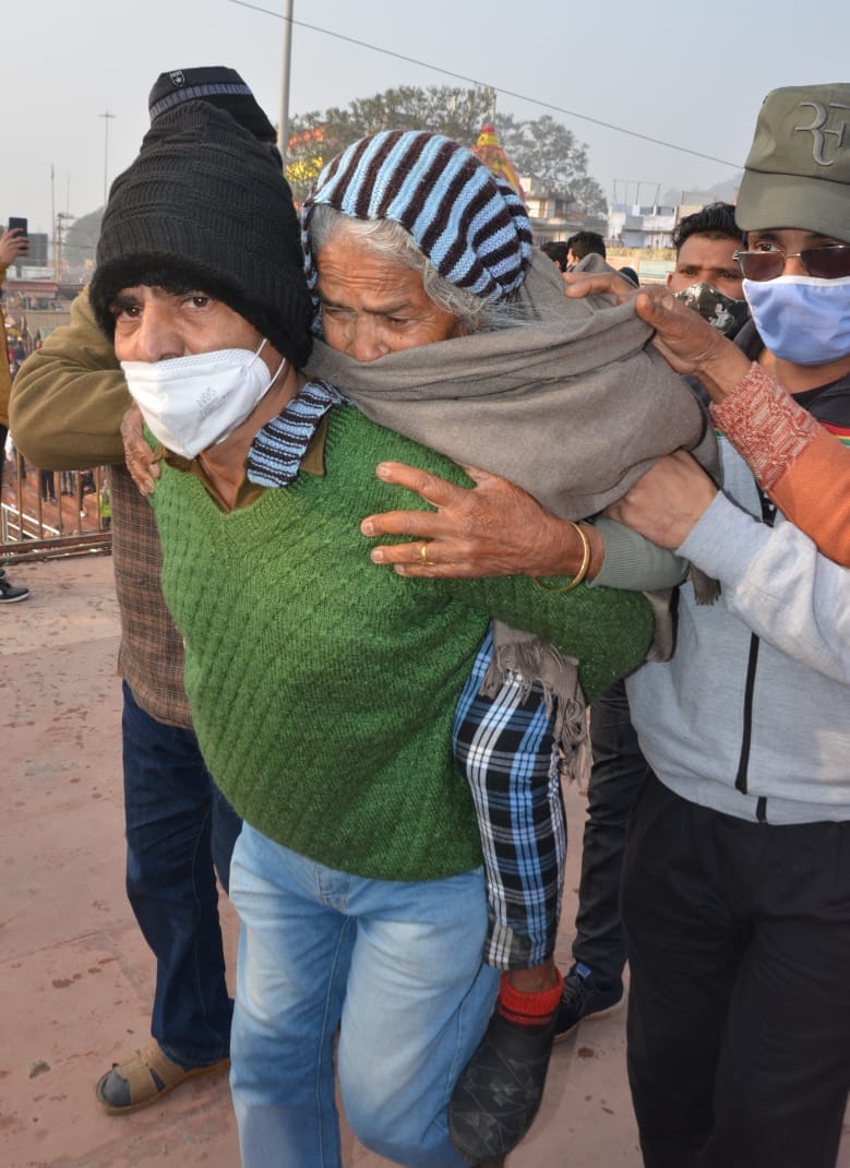 Makar Sankranti 2021 Latest news: Kumbh Year First Ganga Snan in haridwar held Today, more than six lakh devotee reached