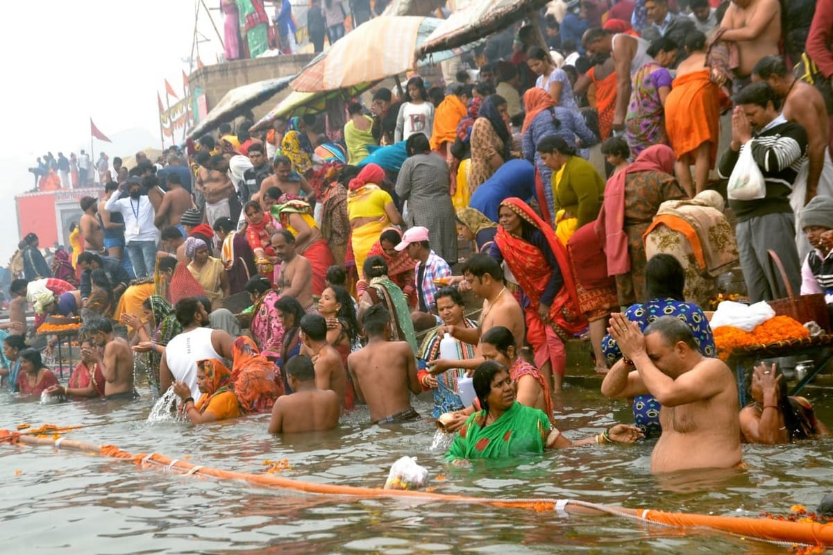 Makar Sankranti: people will dip of virtue on January 15 Lord Bhaskar will enter Capricorn on the night of January 14