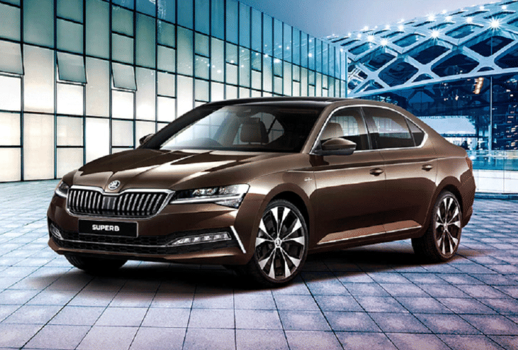 Skoda Superb 2021 नए अवतार में पेश, अपडेटेड फीचर्स के साथ आई, जानें कीमत - Skoda Superb 2021 Facelift Skoda Superb 2021 Price In India Skoda Superb 2021 Interior Skoda Superb 2021