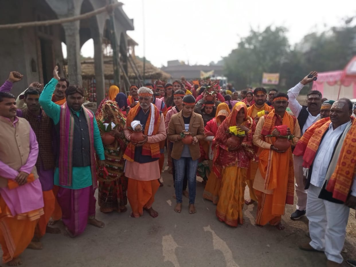 Shriram Katha Gyan Yagya started with Kalash establishment