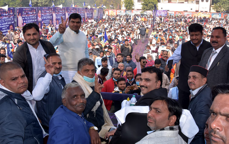 Resolve to make Mayawati the chief minister again on her birthday