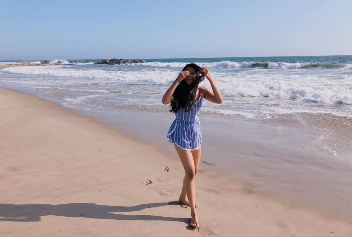 mithun chakraborty daughter dishani chakraborty beautiful hot sexy glamorous images photoshoot in hd download