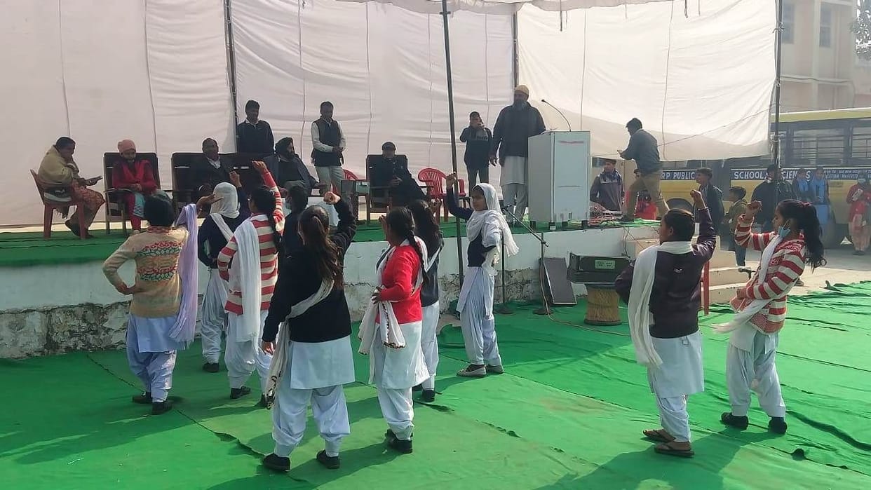 students did practice of religious programme