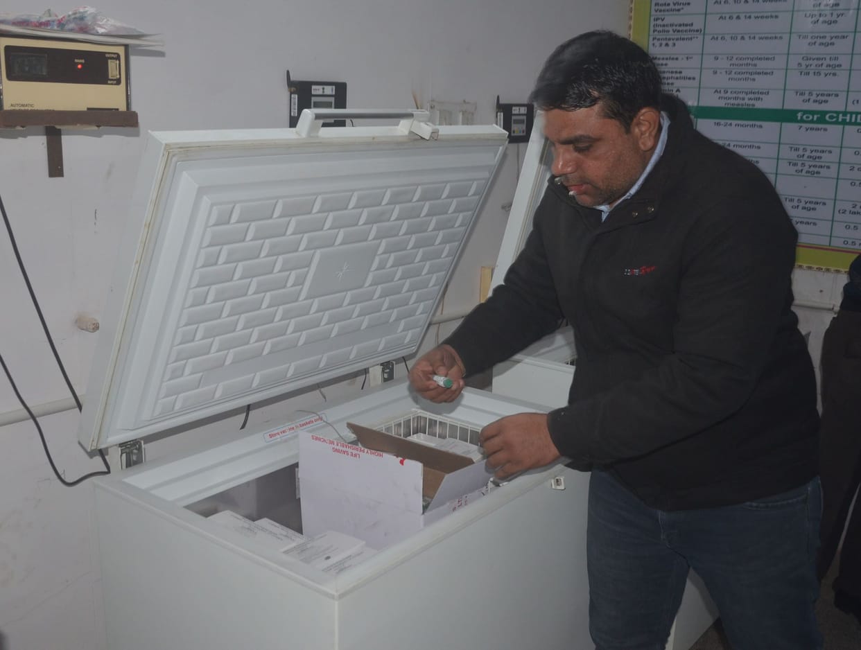500 health workers will be vaccinated on the first day