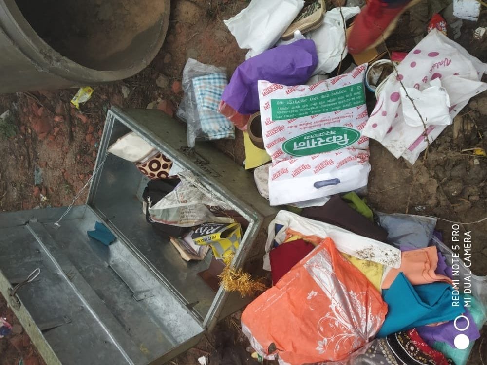 Families locked up in rooms, stolen in two houses, cleaned hand of 20 lakh jewelery and cash