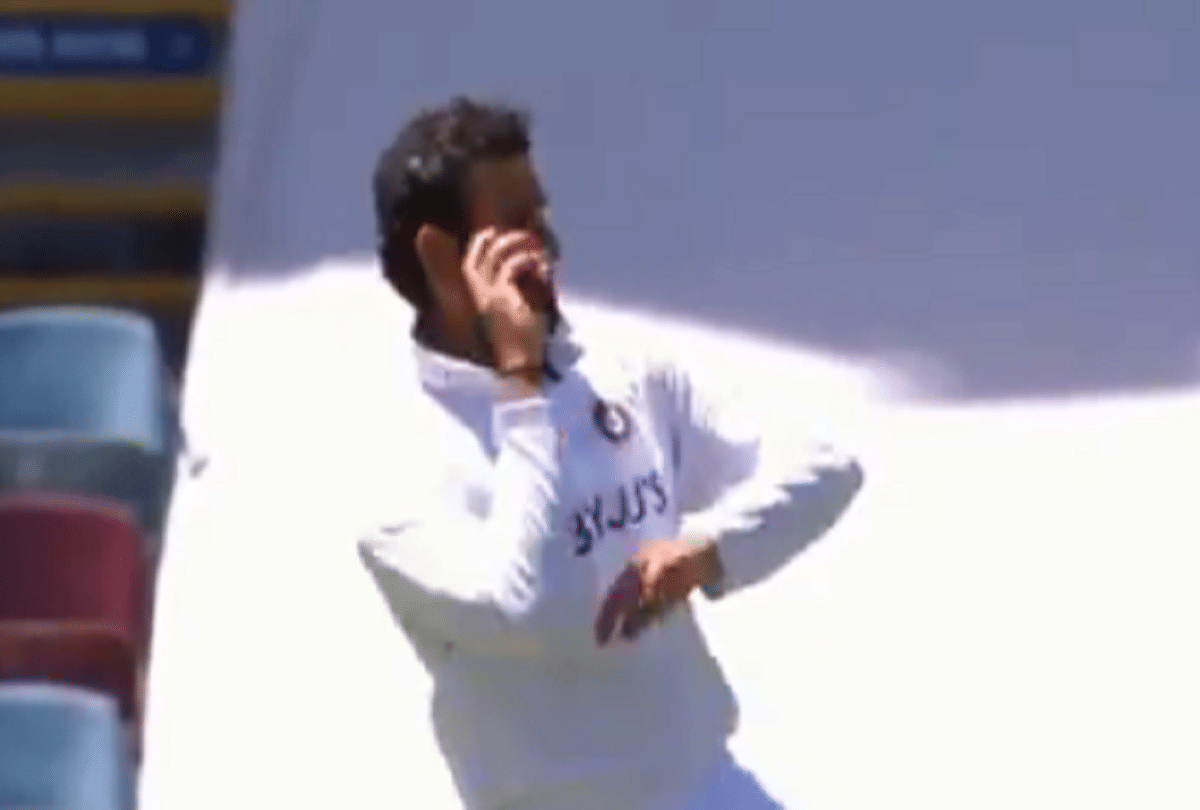AUS vs IND 4th Test: Rohit Sharma Bowls on ball after injured pacer Navdeep Saini Leaves Field 