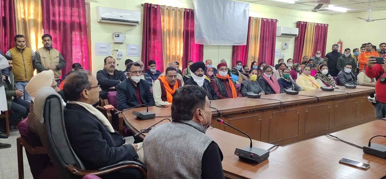 bjp leadermeeting with member