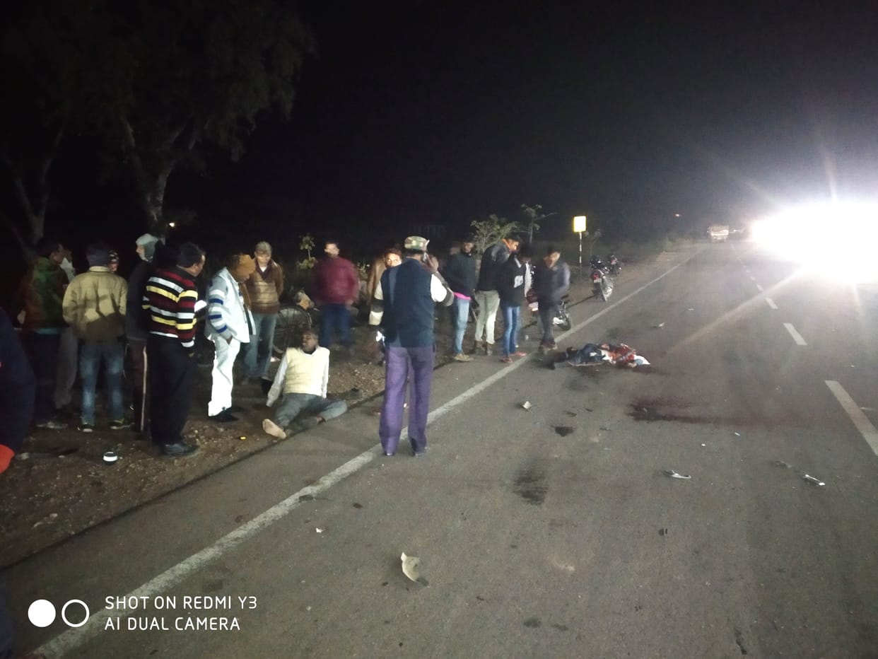 bike truck crashed one died