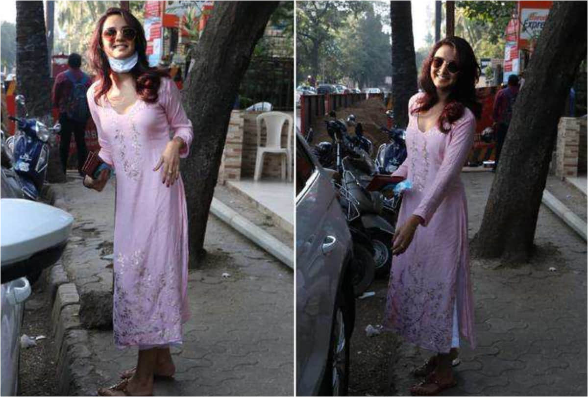 evicted from bigg boss 14 house jasmin bhasin spotted in pink outfit