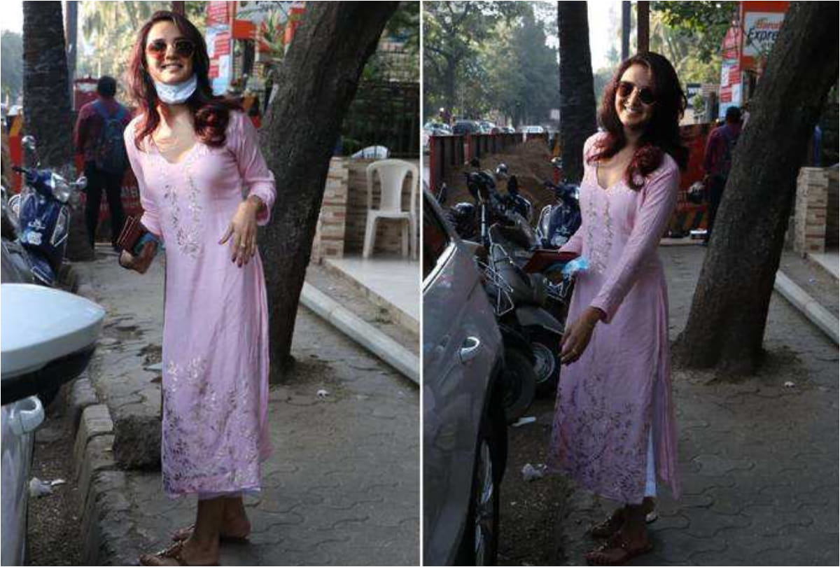 evicted from bigg boss 14 house jasmin bhasin spotted in pink outfit