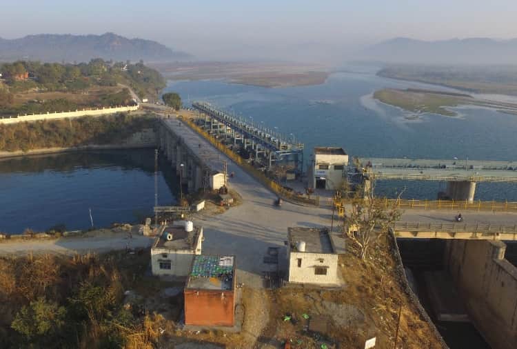 Big drop in Yamuna water at Hathni Kund Barrage