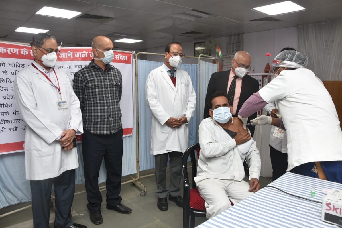varanasi corona vaccination: First phase vaccination will end in three days 3000 people will get corona vaccine on 22 January