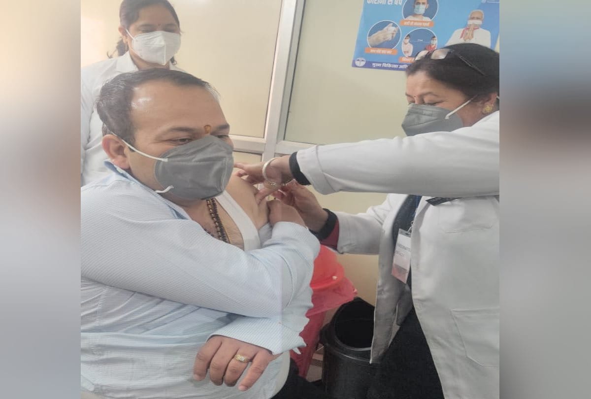 Corona Vaccination latest news himachal: know know Who got the Covid vaccine first