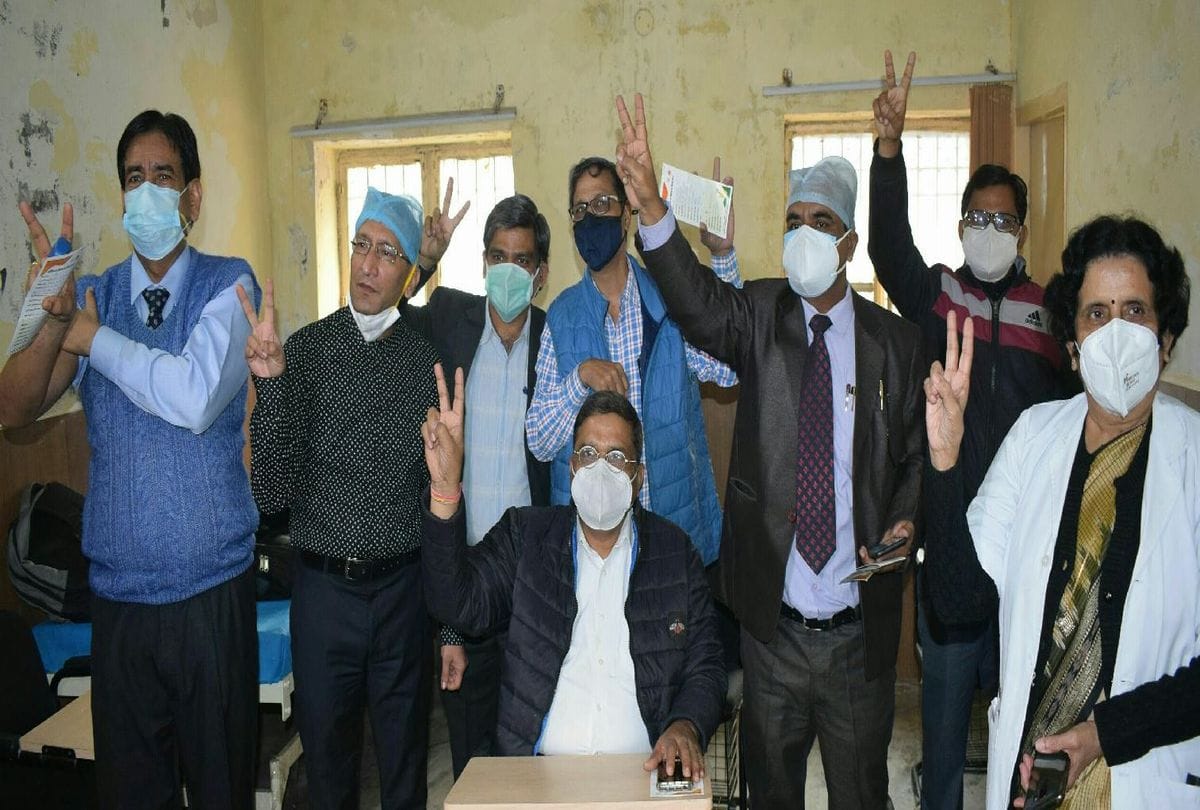 Corona Virus Vaccine In Sn Medical College Doctors Said