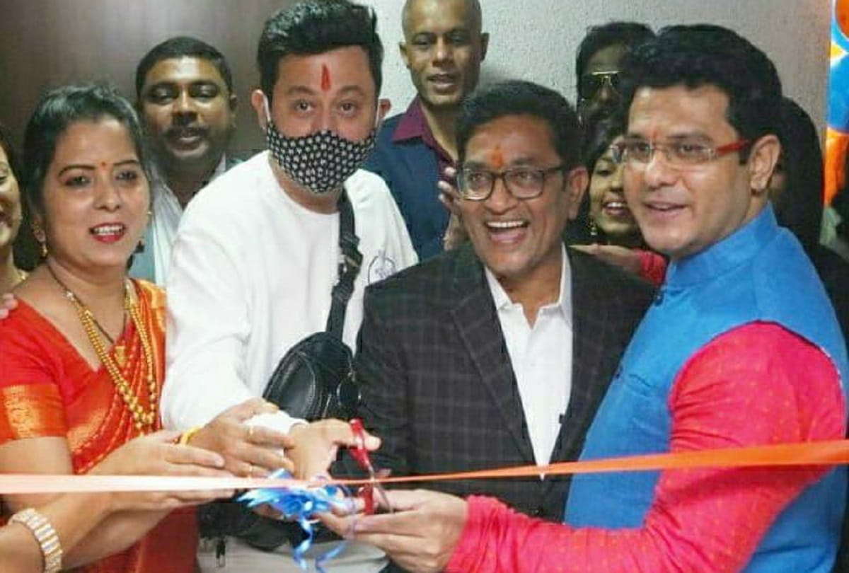 Sachin Bamgude President of SP Finance launches 10 franchises