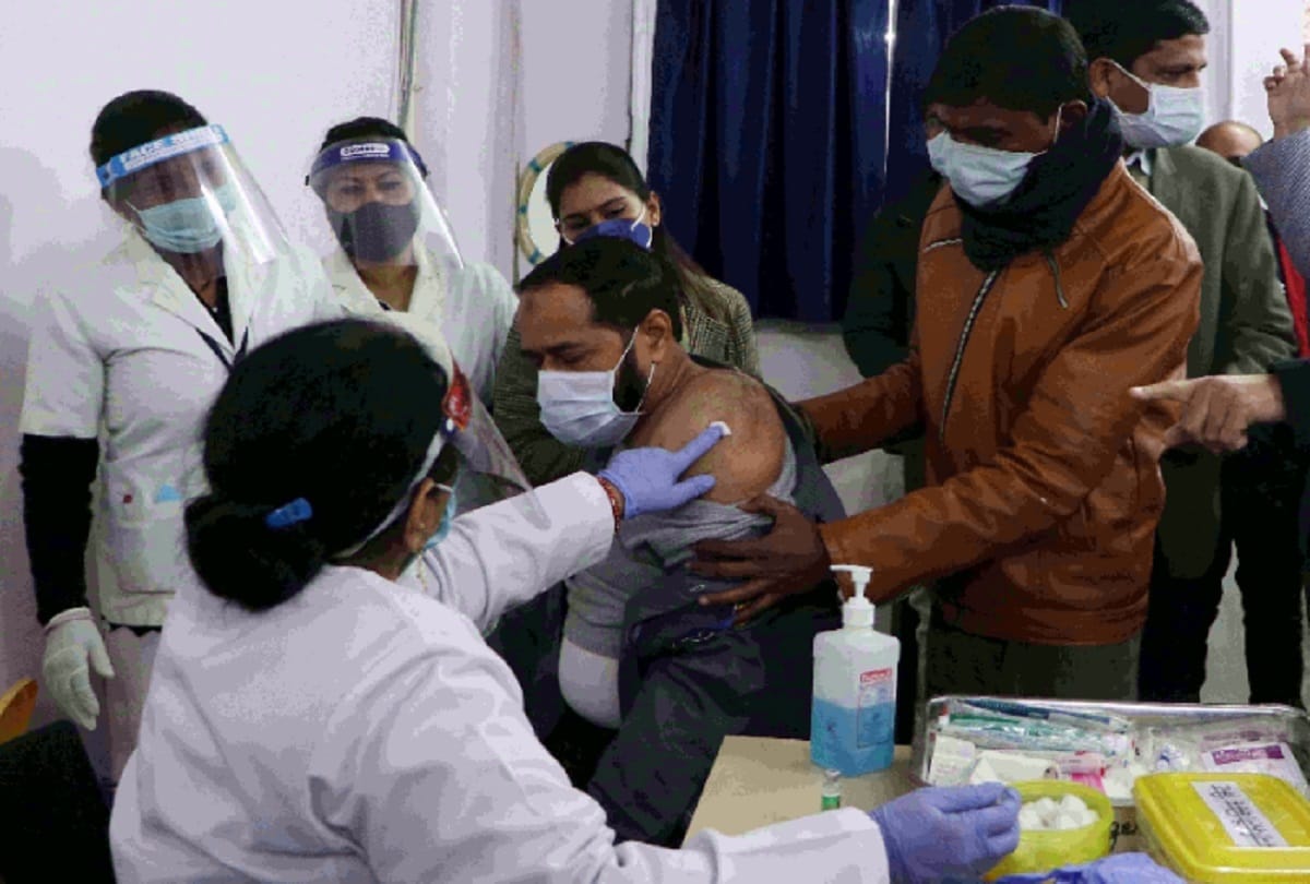 845 people got corona vaccine on first day in lucknow