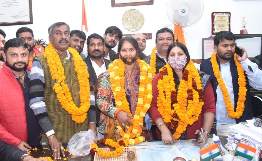 BJP's victory in municipal corporation executive, SP shocked