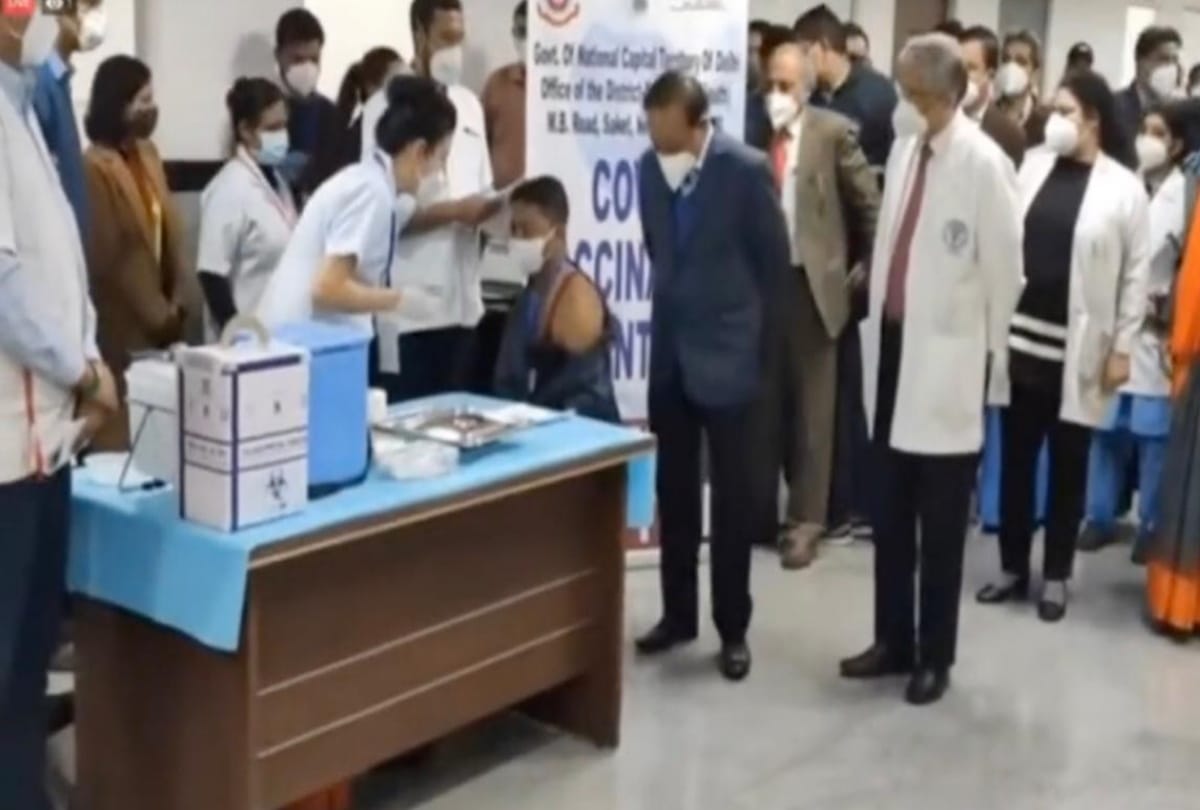coronavirus vaccination starts today in all over india delhi noida gurugram gaziabad faridabad Uttar pradesh himachal pradesh uttarakhand chandigarh jammu kashmir and other states see photos