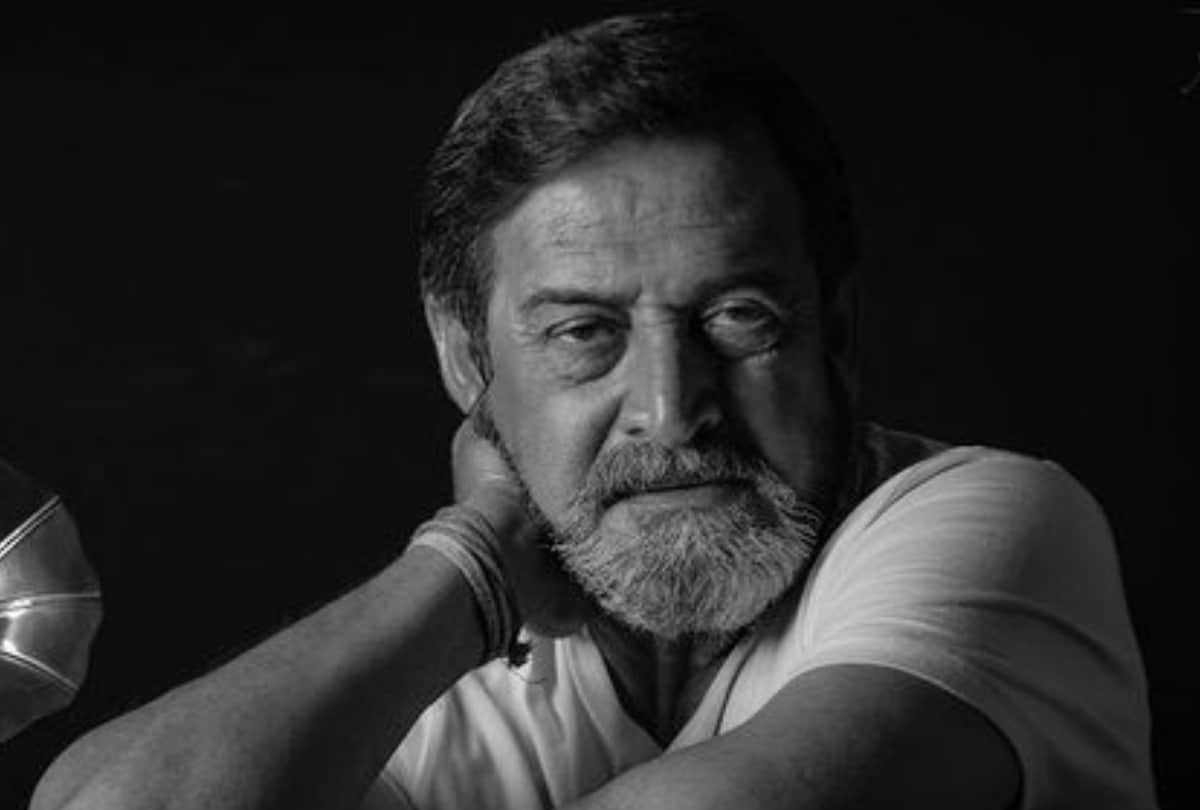 top news Mahesh Manjrekar was suffering from bladder cancer new release date of 'Thalaivi