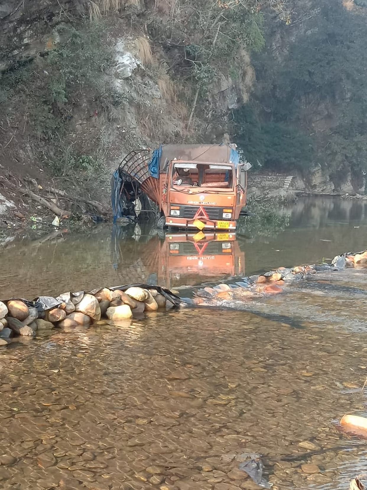 Canter fell in Kosi, Bindu Khata driver died in accident
