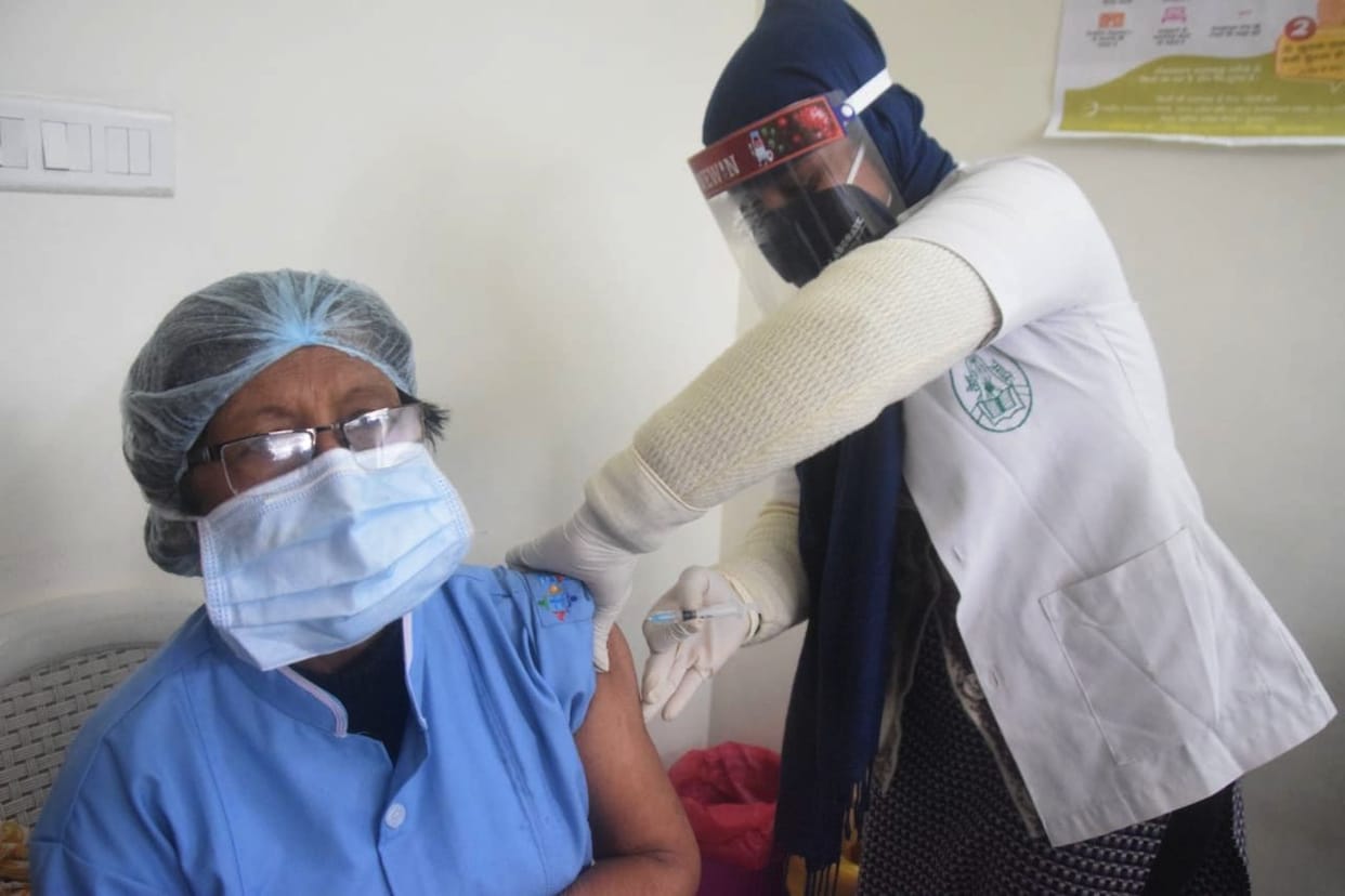 479  health workers get corona vaccine