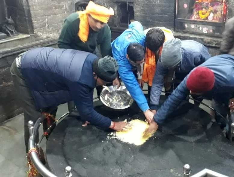 Bagnath's Shivling covered with ghee
