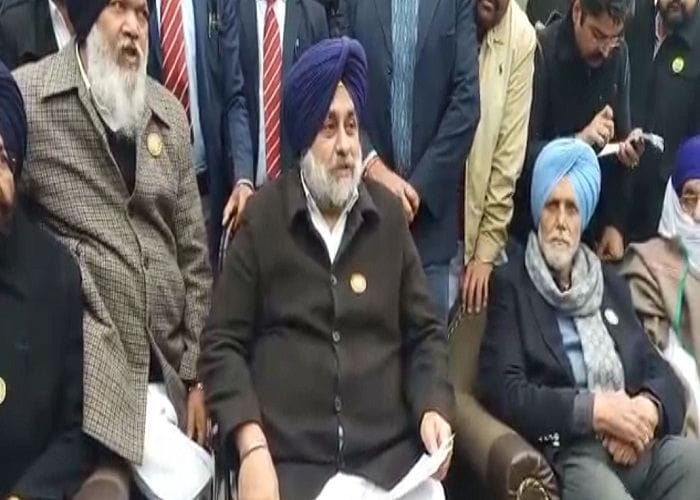 Central government shocked by farmers' movement : Sukhbir