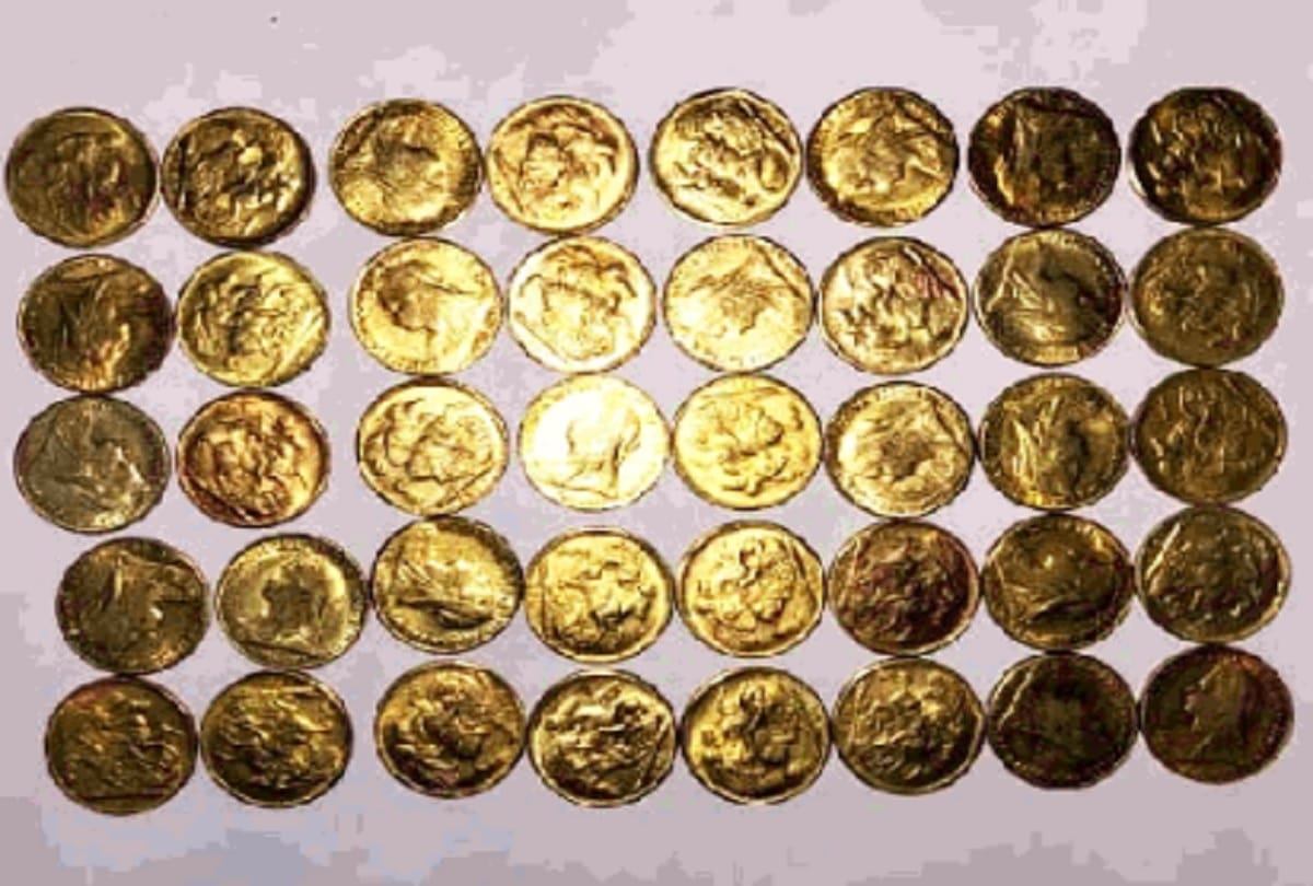 Three people arrested for selling fake coins as gold in shahjahanpur