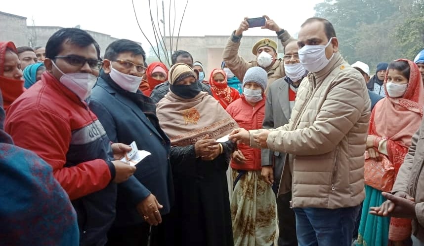 Treatment of 5594 patients done in health fairs