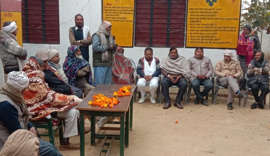 One tractor and 11 farmers from every village will go to Delhi