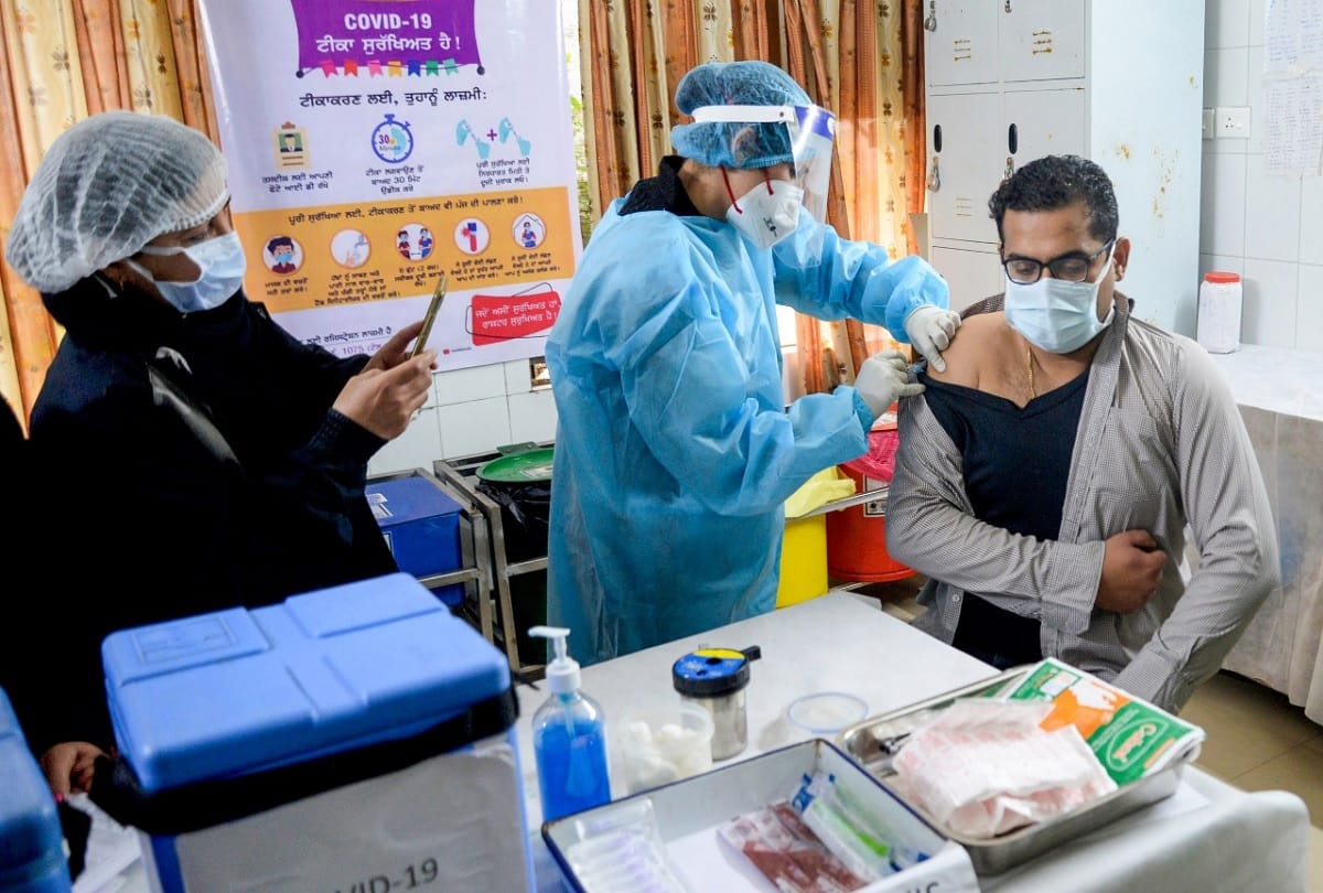 Coronavirus vaccination in India update covid 19 vaccine side effect