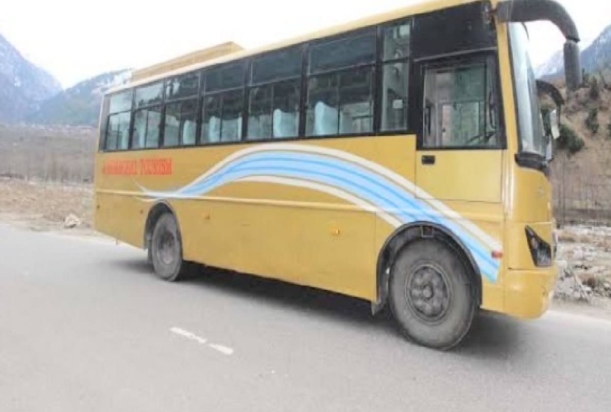 Himachal Tourism Corporation's bus service closed on Manali-Leh route, know the reason