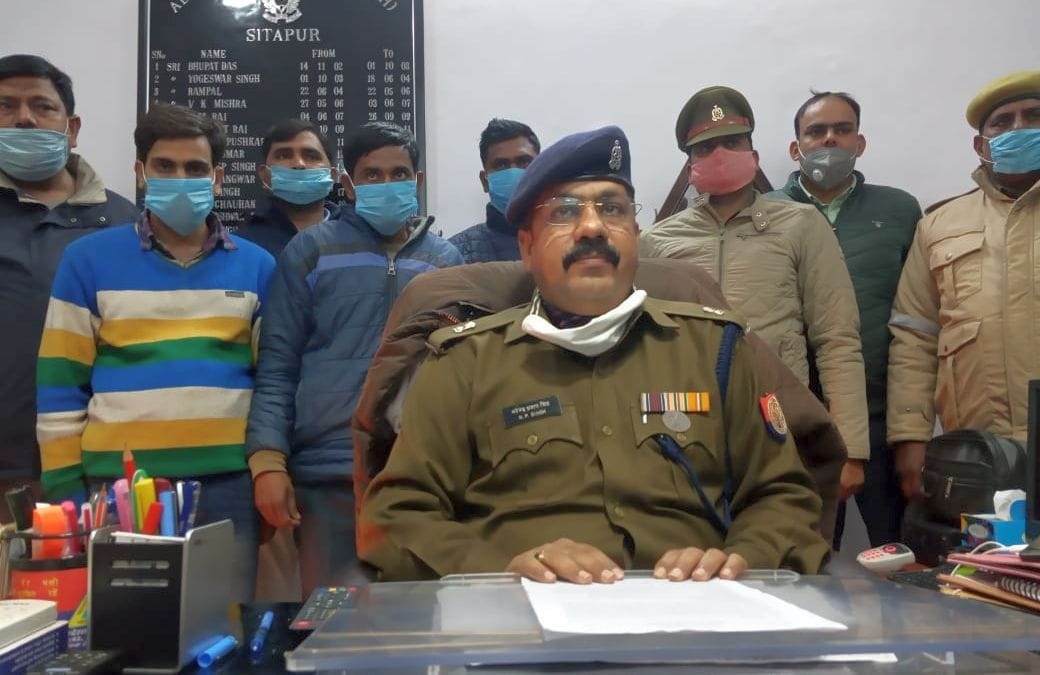 Three cyber thugs arrested