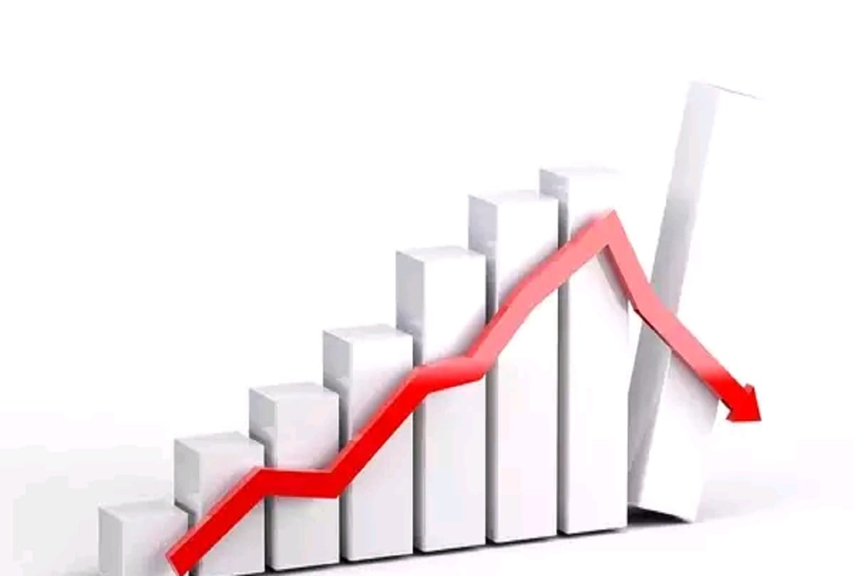 Fitch cuts Indias FY22 GDP growth forecast to 8.7 percent