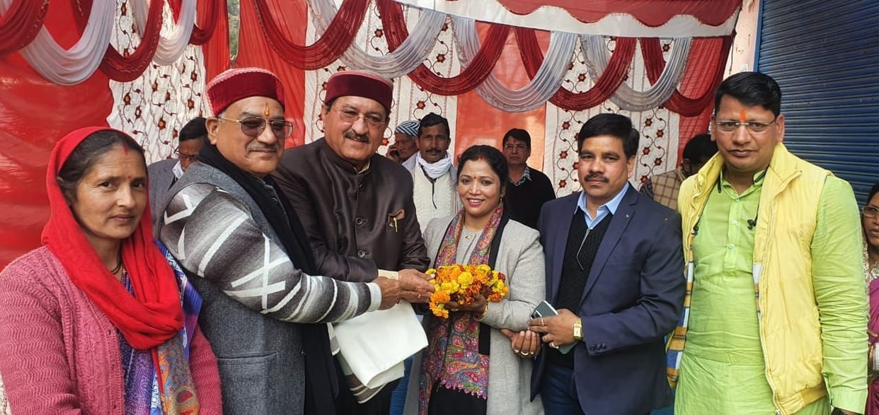 Statue of Vikas Purush Azad of Ranigad installed