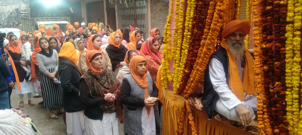 Prabhatferi with Shabad-Kirtan