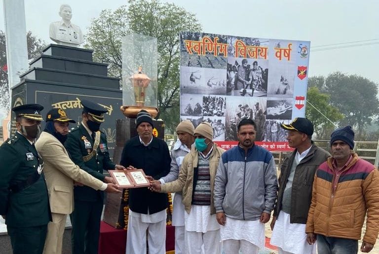 The Vijayi Massal reached the Mirzapur village of Shaheed Havasingh