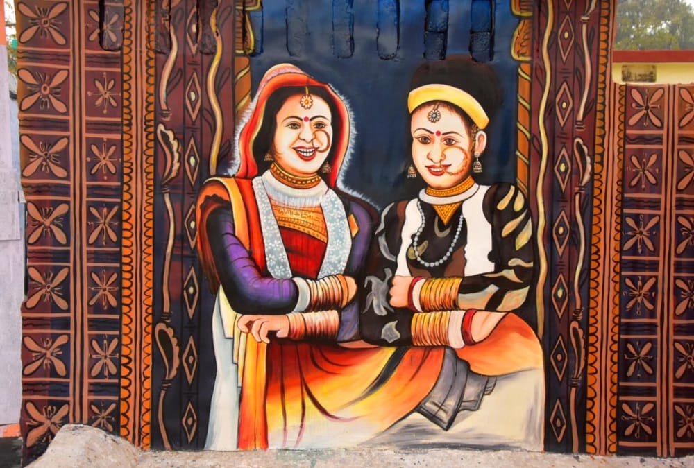Haridwar Kumbh Mela 2021 News: Uttarakhand Folk Culture Wall Painting Making For Kumbh Area Beautification Photos