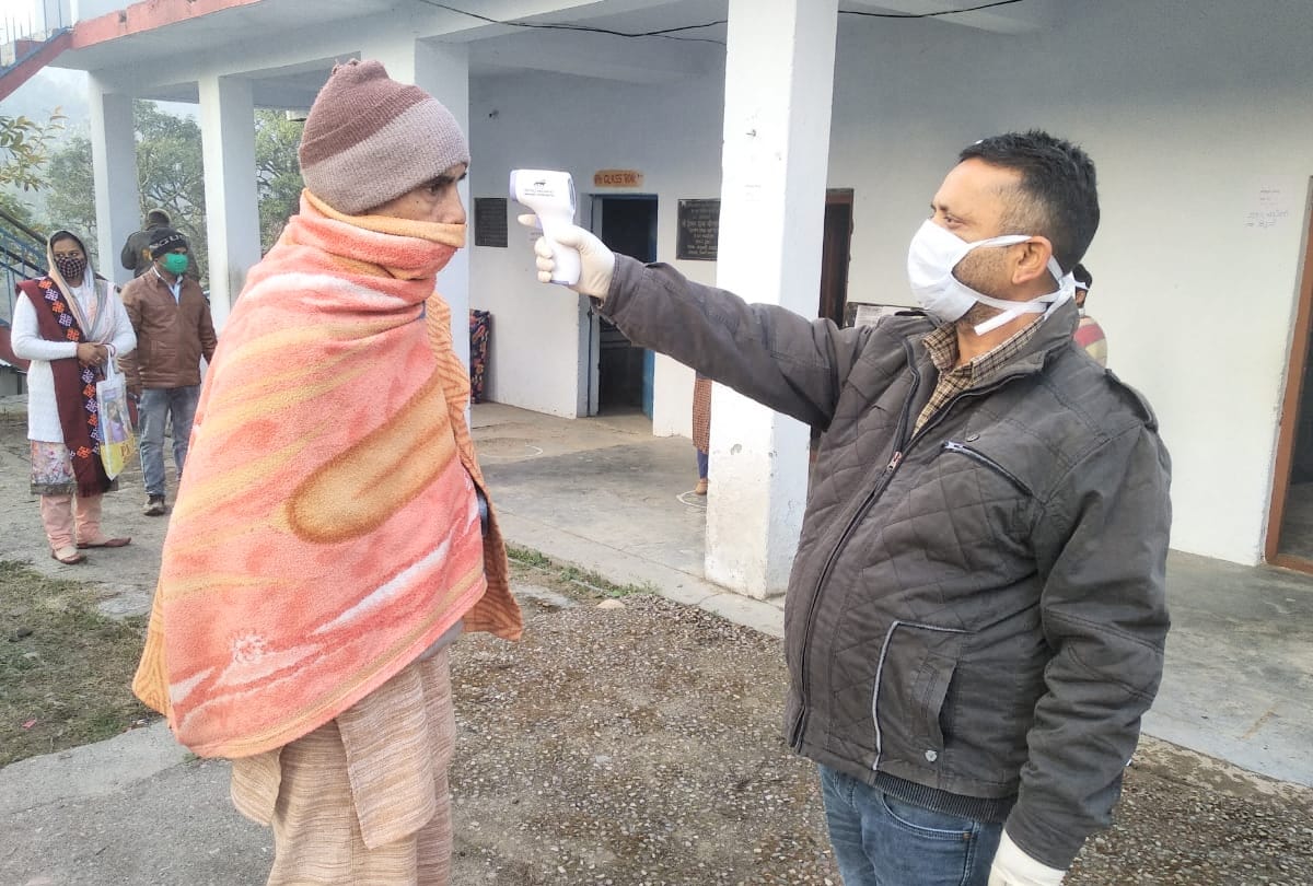 Panchayat Election Himachal Today: Enthusiasm in youth, women and elders for voting, see photos